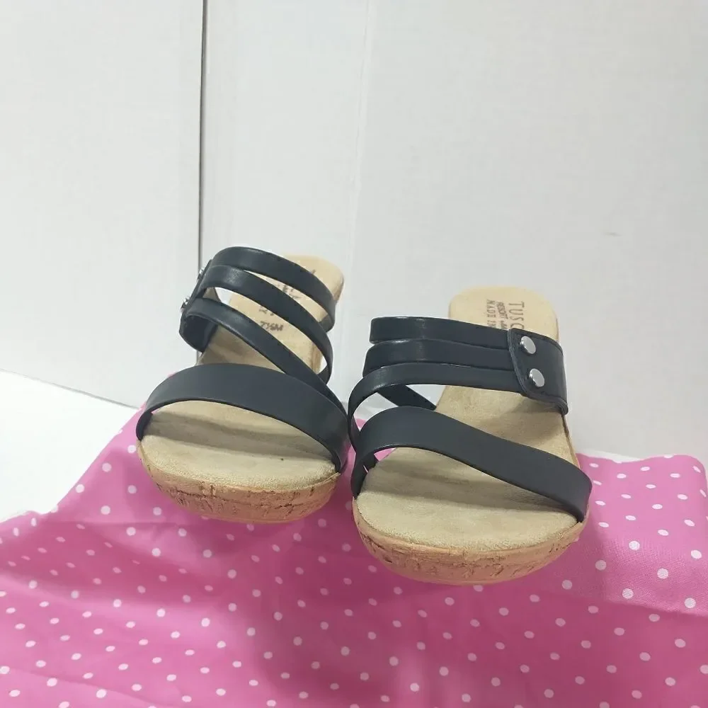 Tuscany By Easy Street Womens Allegro Black Wedge Sandals Size 7.5M